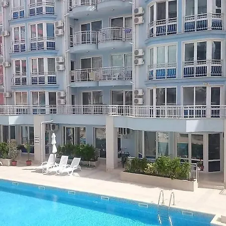 Family In Sunny Dream Sunny Beach