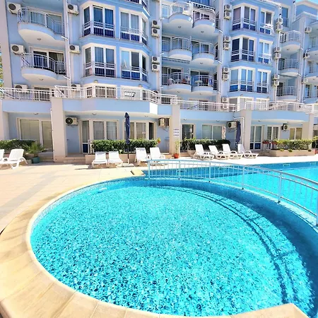 Family In Sunny Dream * Sunny Beach